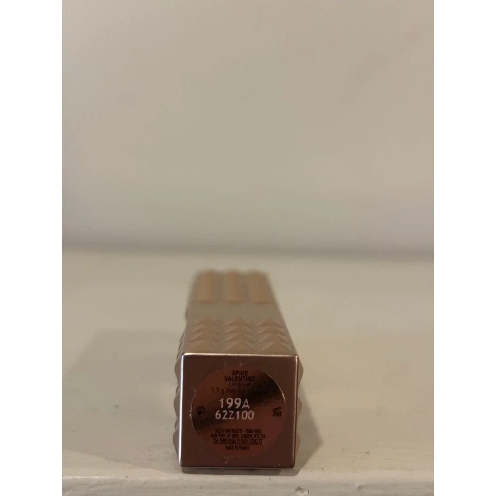 Valentino Spike Valentino Lip Balm 199A Rose Gold Studded‎ Matte 1.9g Excellent
